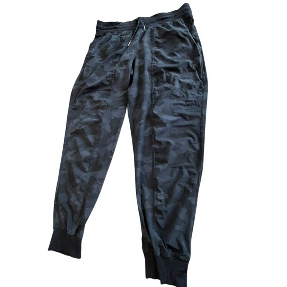 Lululemon Dance Studio Jogger Black Camo Swift Fabric Relaxed Fit Womens Size 14